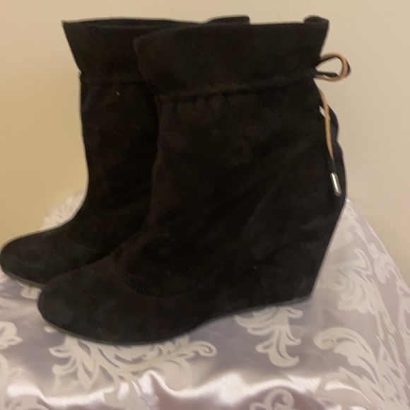 BCBG Generation Wessy suede wedge bootie black - Picture 3 of 6